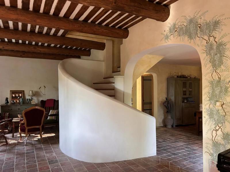 Maison - 195 m² - 6 pièces