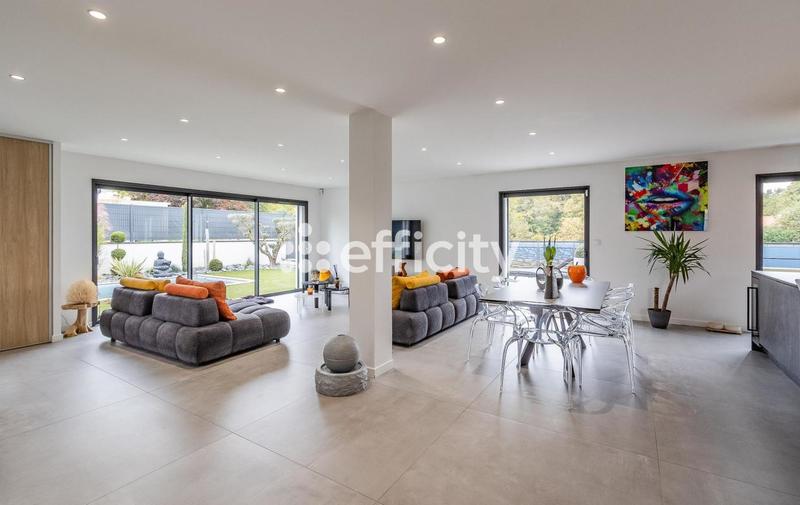 Pavillon - 129 m² - 5 pièces