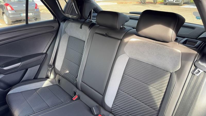 Volkswagen t-Roc 1.5 Tsi 150 Dsg7 R-Line