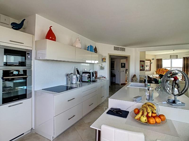 Appartement - 107 m² - 4 pièces