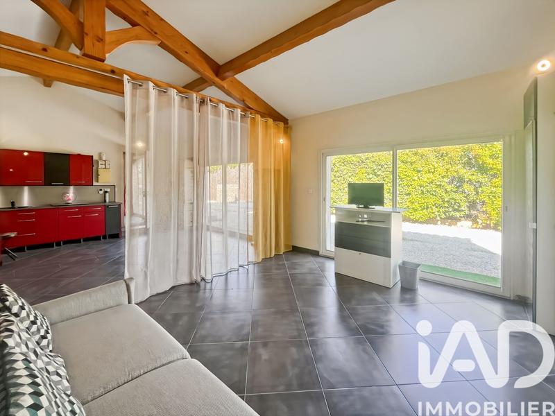 Maison - 228 m² - 10 pièces