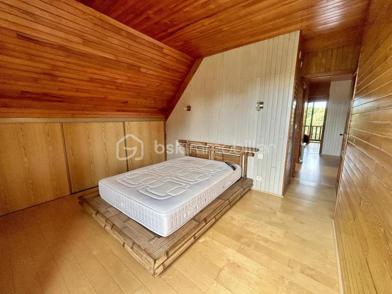 Maison - 130 m² - 8 pièces