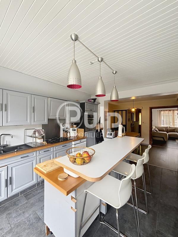 Maison - 90 m² - 5 pièces