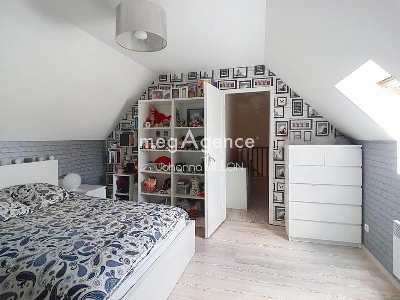 Maison traditionnelle - 178 m² - 6 pièces