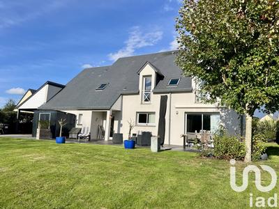 Maison - 185 m² - 9 pièces