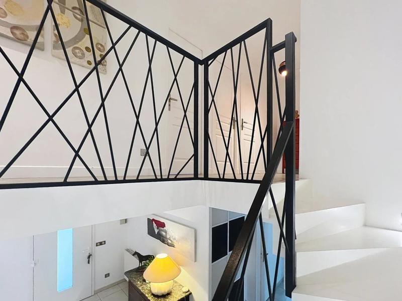 Villa - 212 m² - 8 pièces