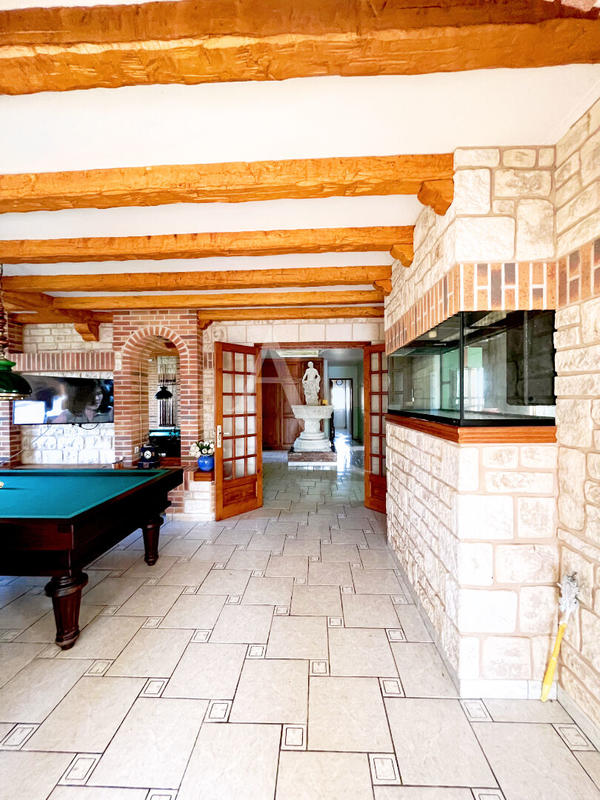 Maison - 175 m² - 8 pièces