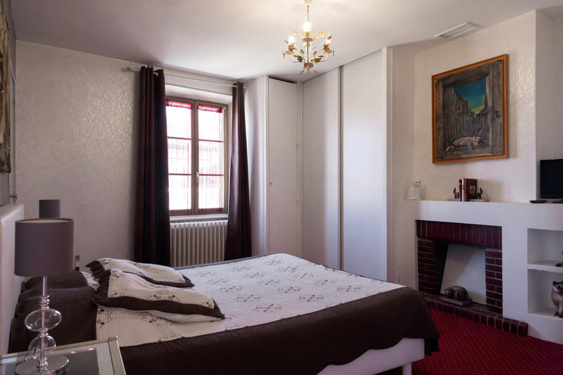 Propriété - 442 m² - 13 pièces