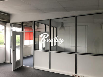 Bureau - 472 m²