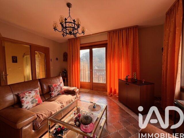 Maison - 102 m² - 4 pièces