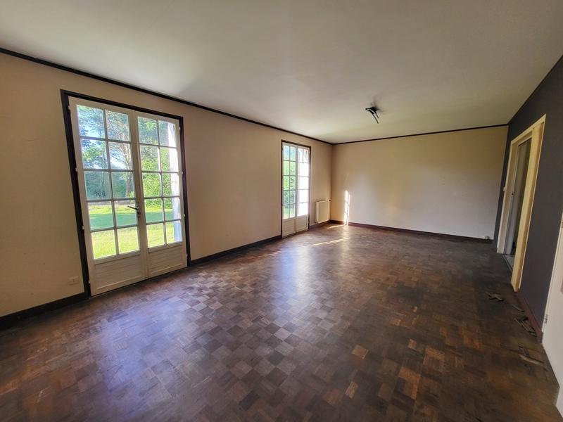 Maison - 161 m² - 9 pièces