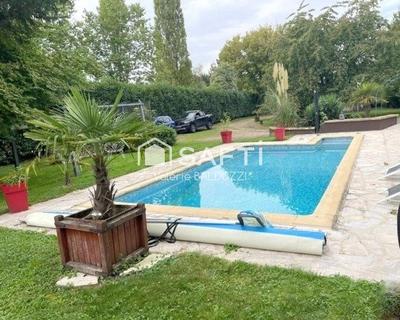 Maison - 205 m² - 7 pièces
