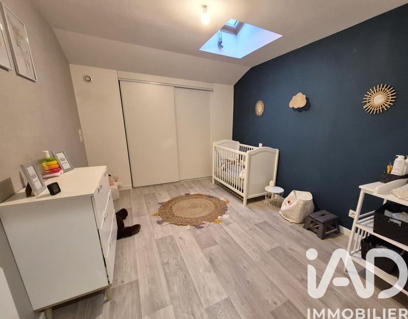 Maison - 236 m² - 8 pièces