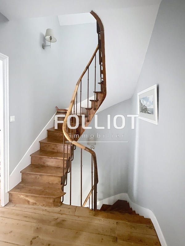 Maison - 144 m² - 7 pièces