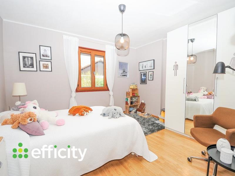 Pavillon - 200 m² - 5 pièces