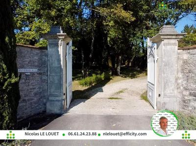 Demeure - 290 m² - 10 pièces