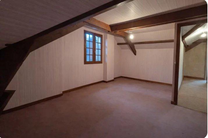 Maison - 167 m² - 7 pièces