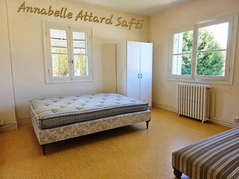 Local commercial - 352 m² - 12 pièces