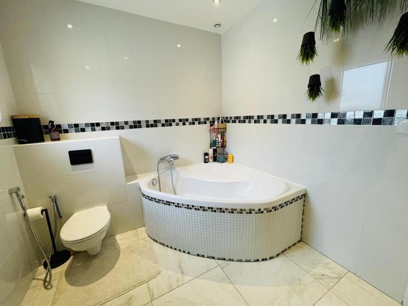 Maison - 107 m² - 4 pièces