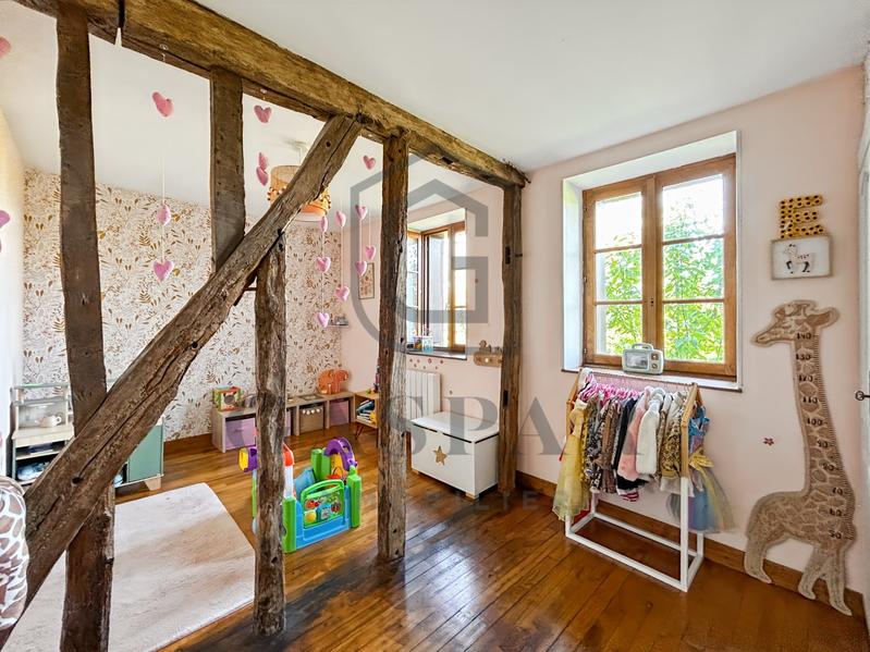 Maison ancienne - 213 m² - 9 pièces