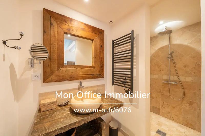 Propriété - 380 m² - 13 pièces