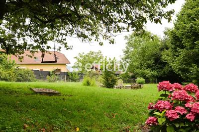 Maison - 234 m² - 7 pièces