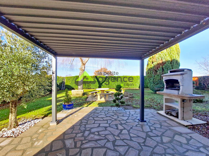 Maison - 98 m² - 5 pièces