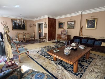 Appartement - 173 m² - 7 pièces