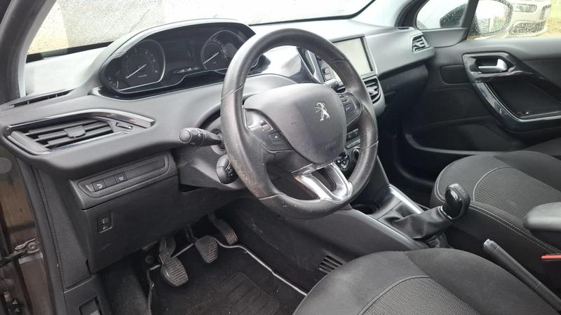 Peugeot 208 1.6 BlueHdi 100 Active Business