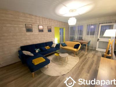 Chambre - 13 m² - 1 pièce