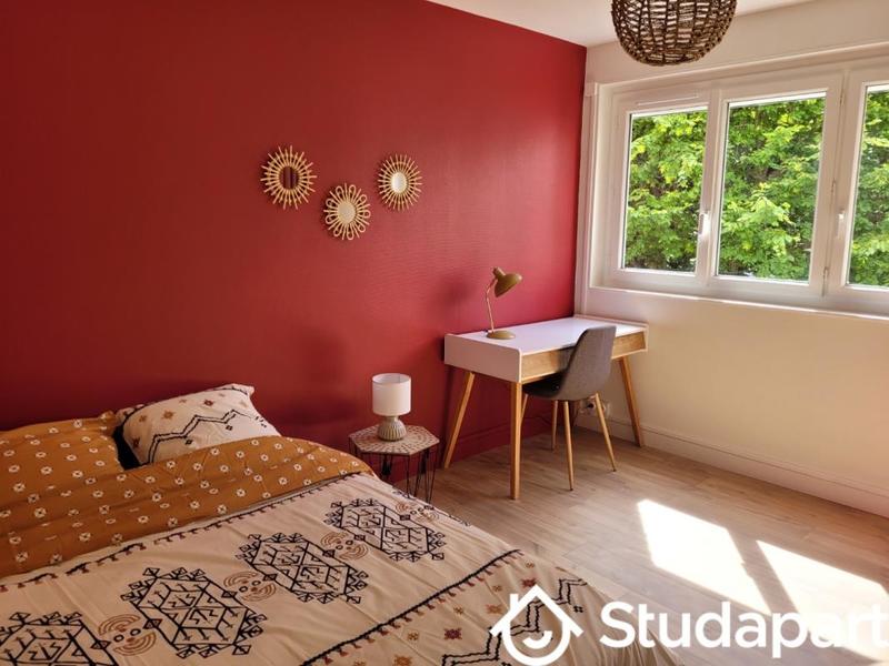 Chambre - 12 m² - 1 pièce