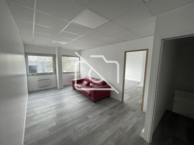Entrepôt - 368 m²