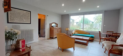 Maison - 137 m² - 6 pièces