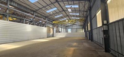 Entrepôt - 2 160 m²