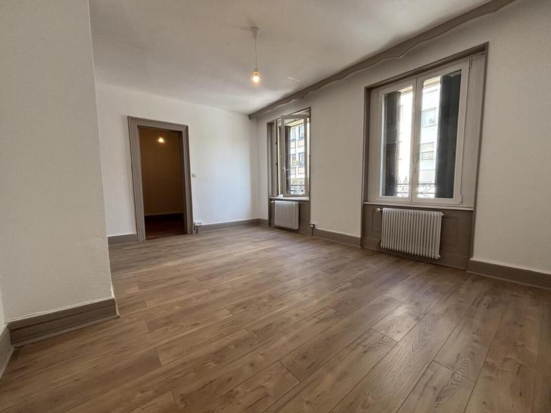 Appartement - 93 m² - 3 pièces