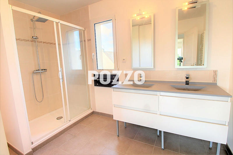 Maison - 142 m² - 5 pièces