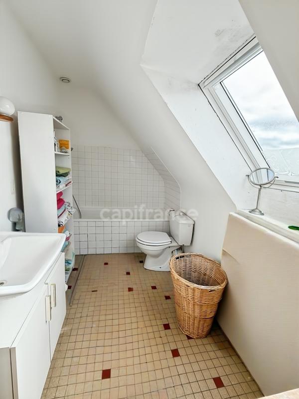 Maison - 107 m² - 6 pièces