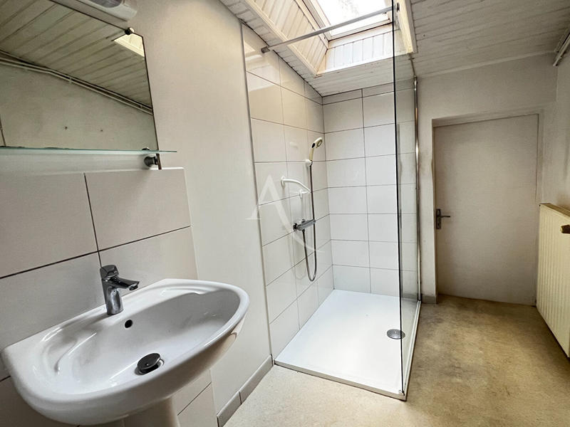 Maison - 94 m² - 5 pièces