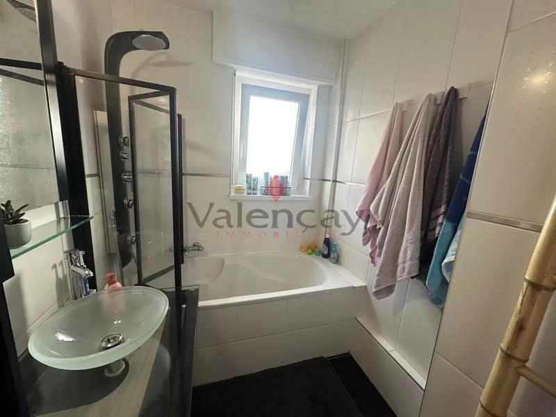 Appartement - 70 m² - 4 pièces