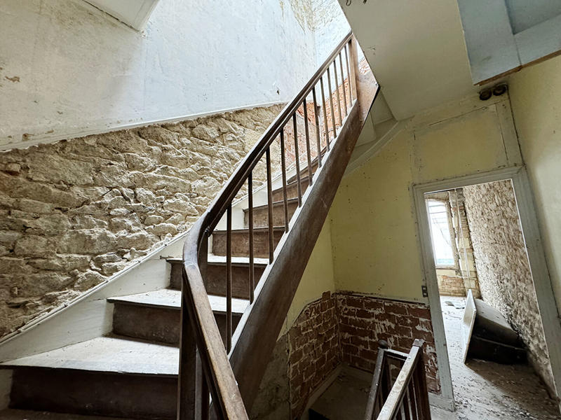 Immeuble - 9 pièces