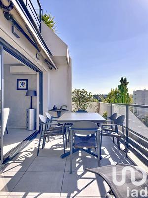 Appartement - 80 m² - 4 pièces