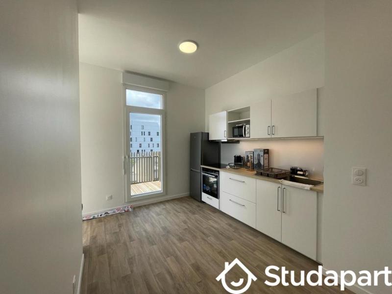 Chambre - 11 m² - 1 pièce