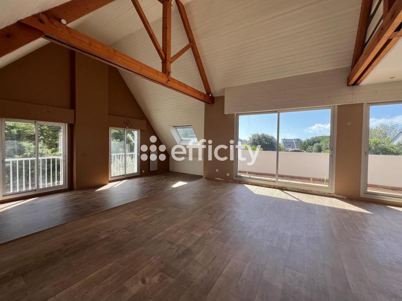 Maison - 830 m² - 14 pièces