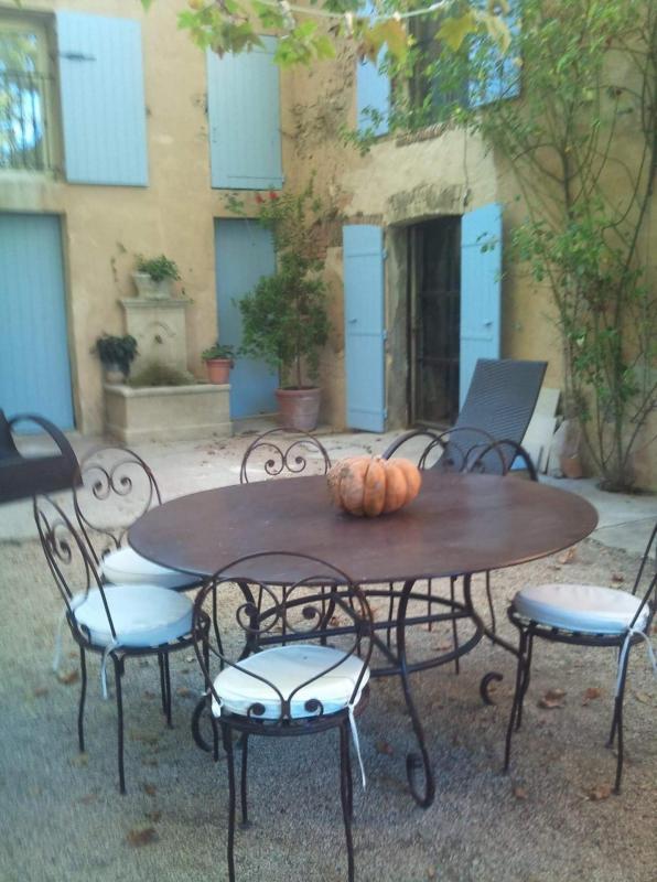 Mas - 385 m² - 11 pièces