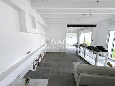Maison - 177 m² - 7 pièces