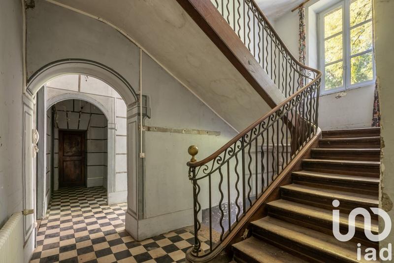 Maison - 650 m² - 15 pièces