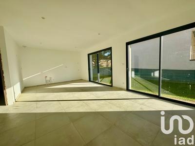 Maison - 94 m² - 5 pièces