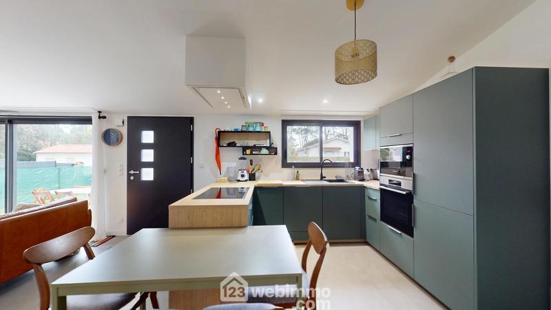 Maison - 74 m² - 5 pièces