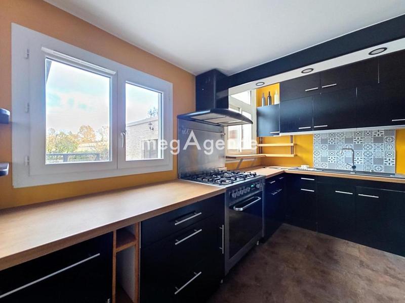 Maison - 130 m² - 7 pièces