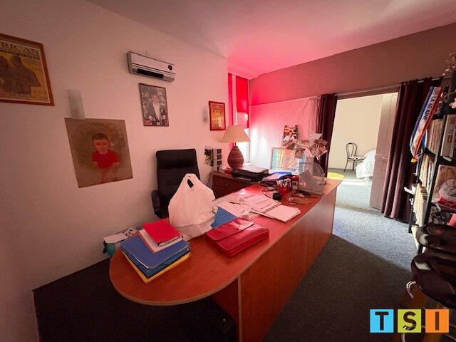 Immeuble mixte - 460 m² - 5 pièces